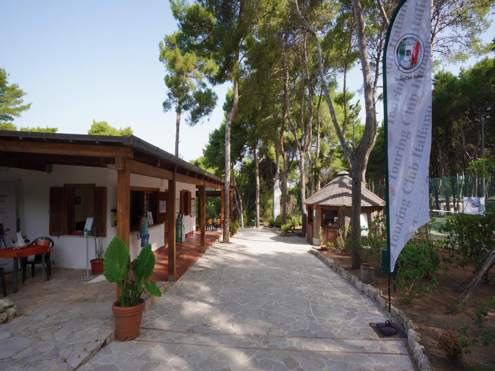 فندق Touring Club Italiano - Isole Tremiti سان دومينو المظهر الخارجي الصورة